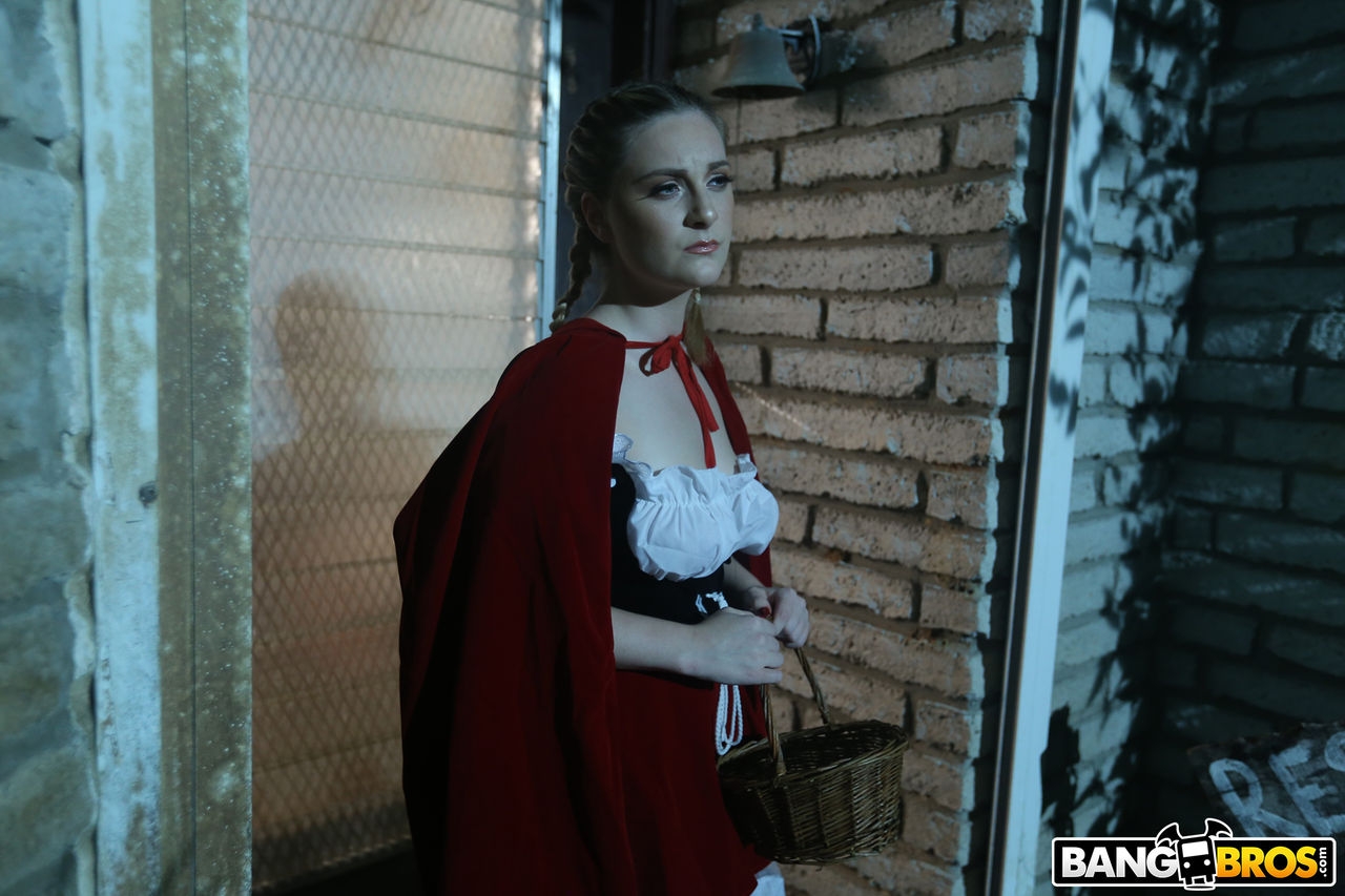 Kara Lee as Red Riding Hood 24