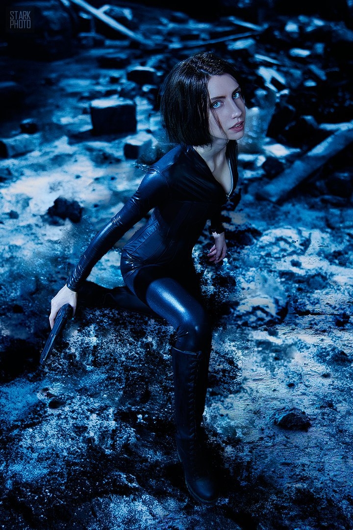 Cosplayer: Eva Sirin - Selene (Underworld) 0