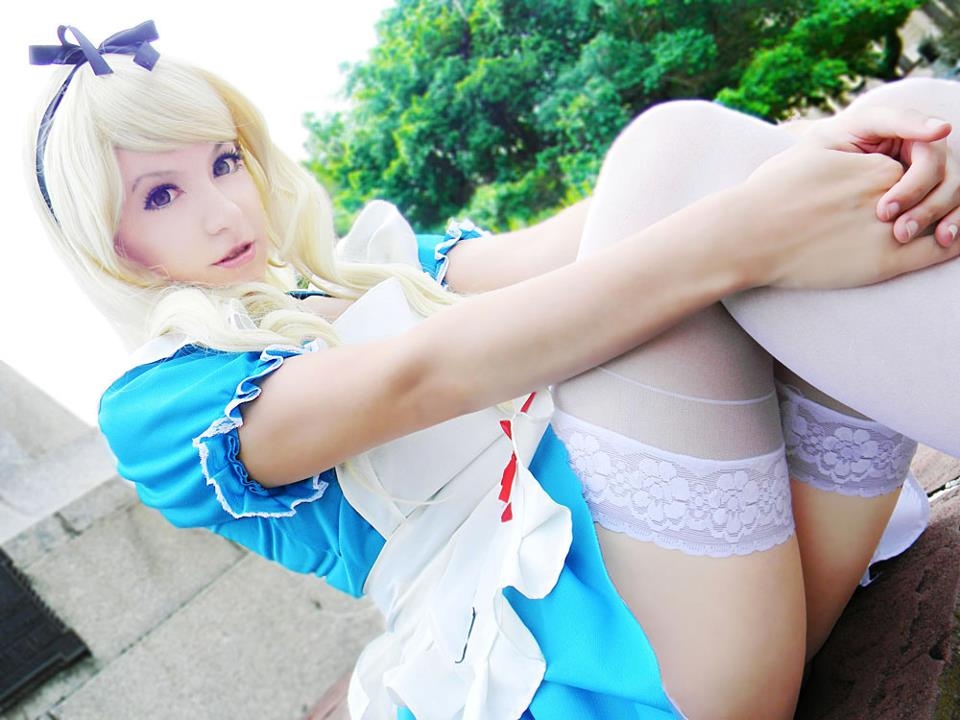 Cosplayer: Pinkie Bunny - Alice (Alice in Wonderland) 7