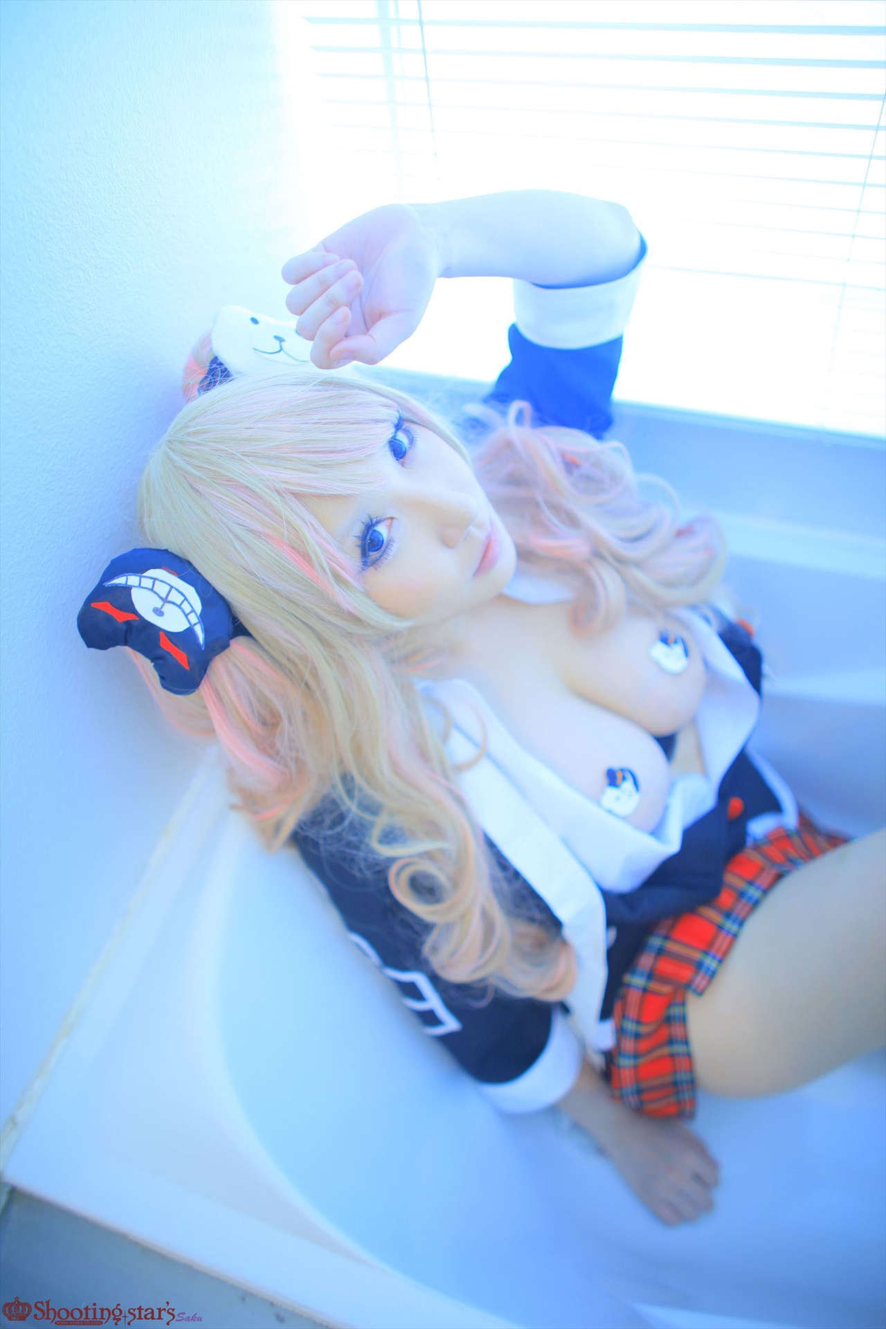 Shooting Star's (SAKU)  - Despair (Dangan Ronpa) 24