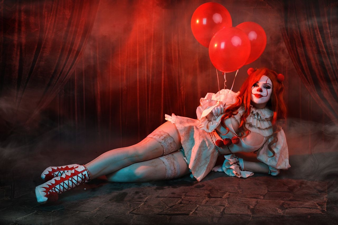 Alice Cosplay - Pennywise 9