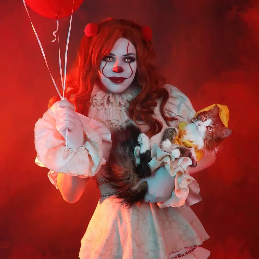 Alice Cosplay - Pennywise 3
