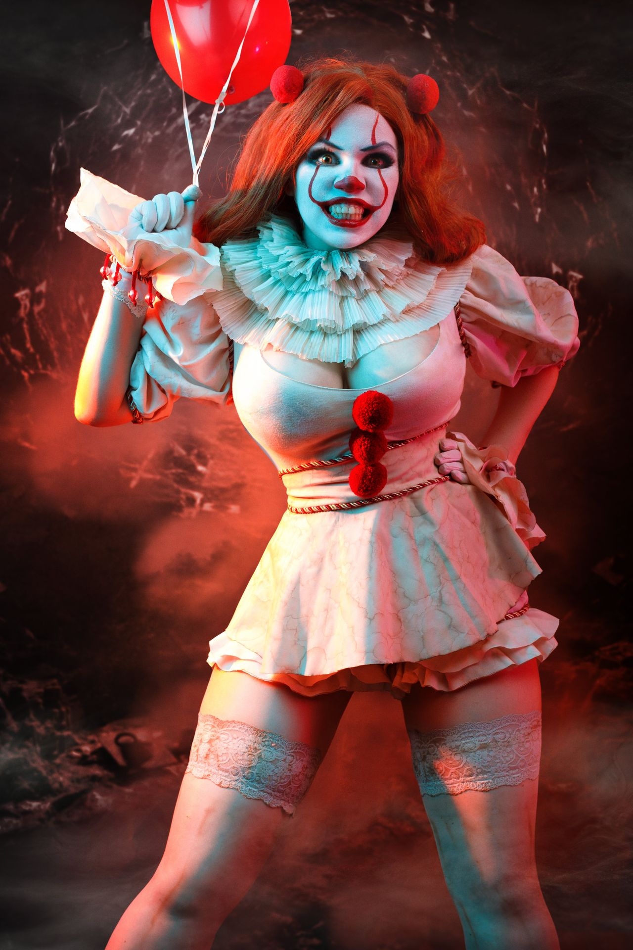 Alice Cosplay - Pennywise 5