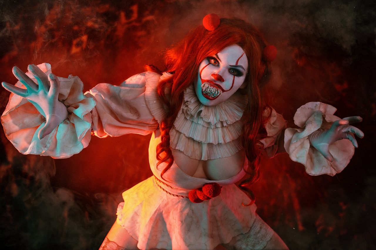 Alice Cosplay - Pennywise 8