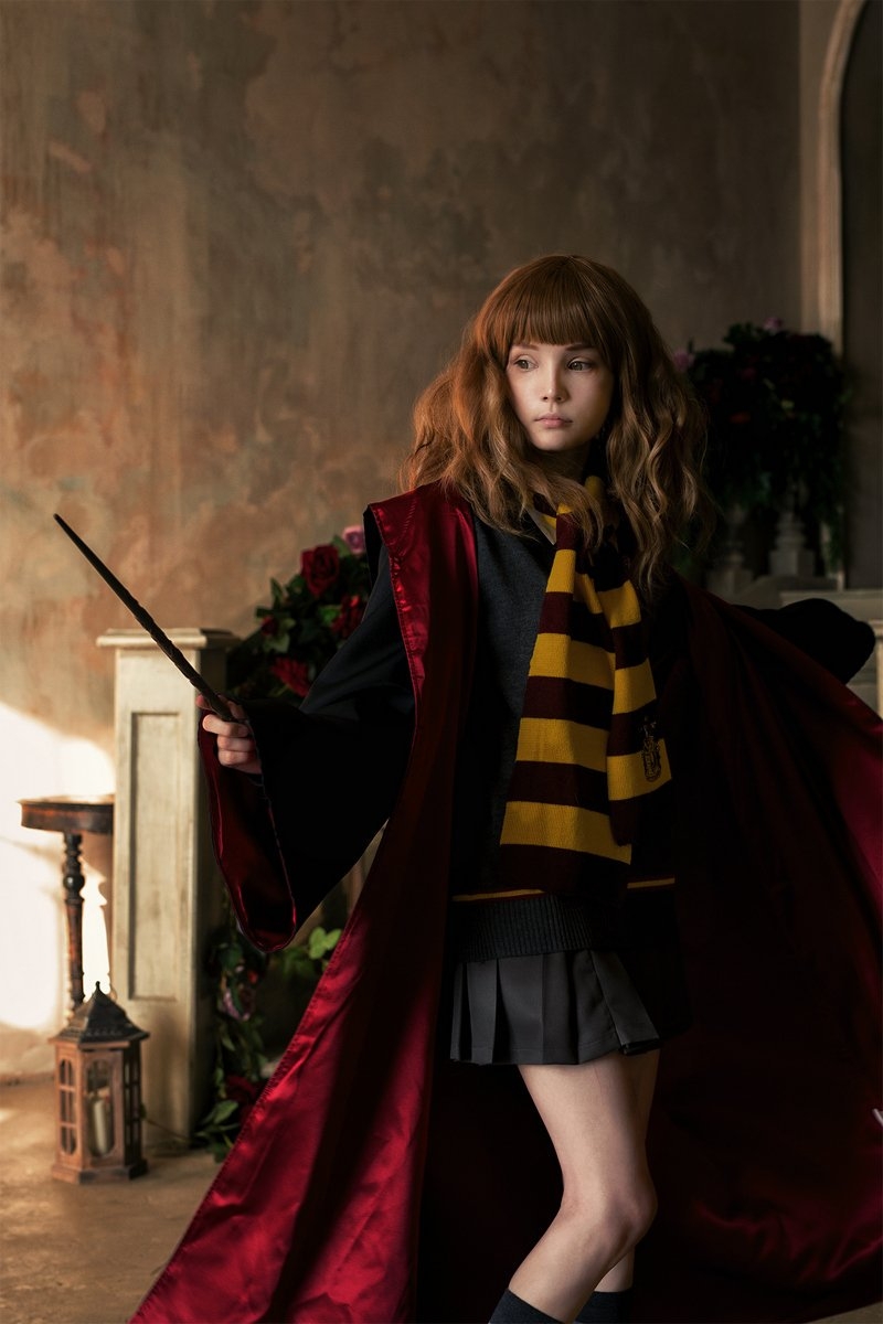 Rocksy Light — Hermione Granger [Harry Potter Series] 2