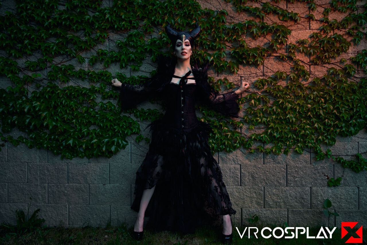 VRCosplayX Anna De Ville - Maleficent A XXX Parody 7