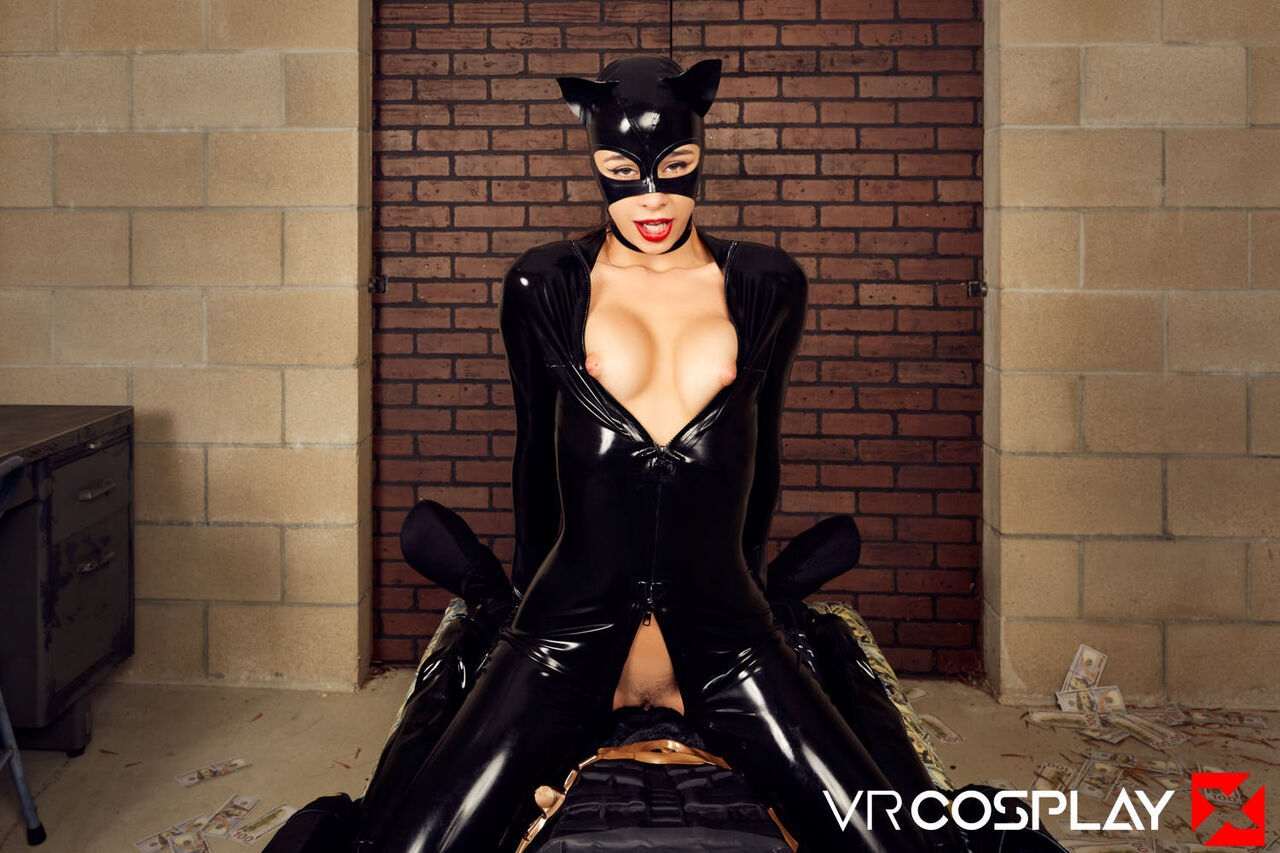VRCosplayX Kylie Rocket - Batman: The Long Halloween Part One A XXX Parody 20
