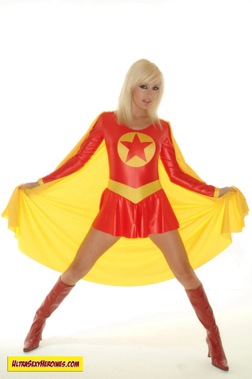 [UltraSexyHeroines] Sexy Blonde Super Heroine Cosplay Nude 140