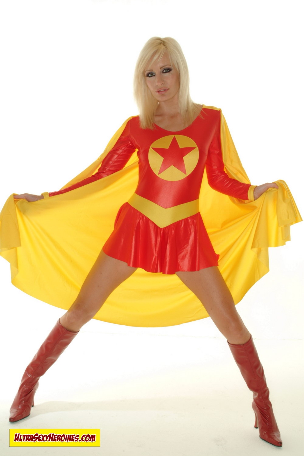 [UltraSexyHeroines] Sexy Blonde Super Heroine Cosplay Nude 141