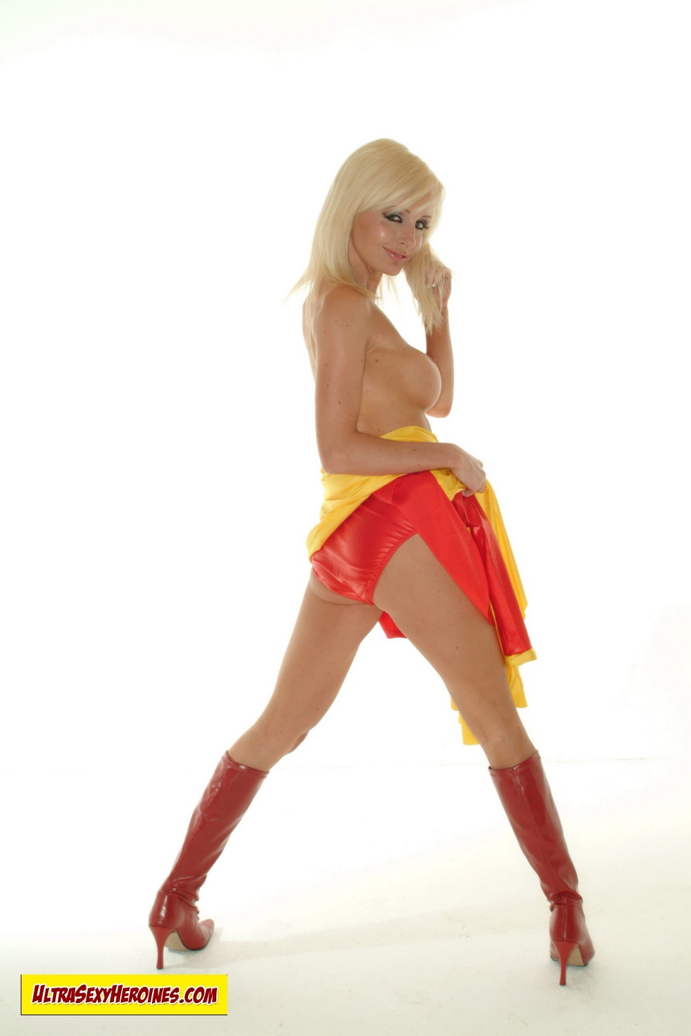 [UltraSexyHeroines] Sexy Blonde Super Heroine Cosplay Nude 170