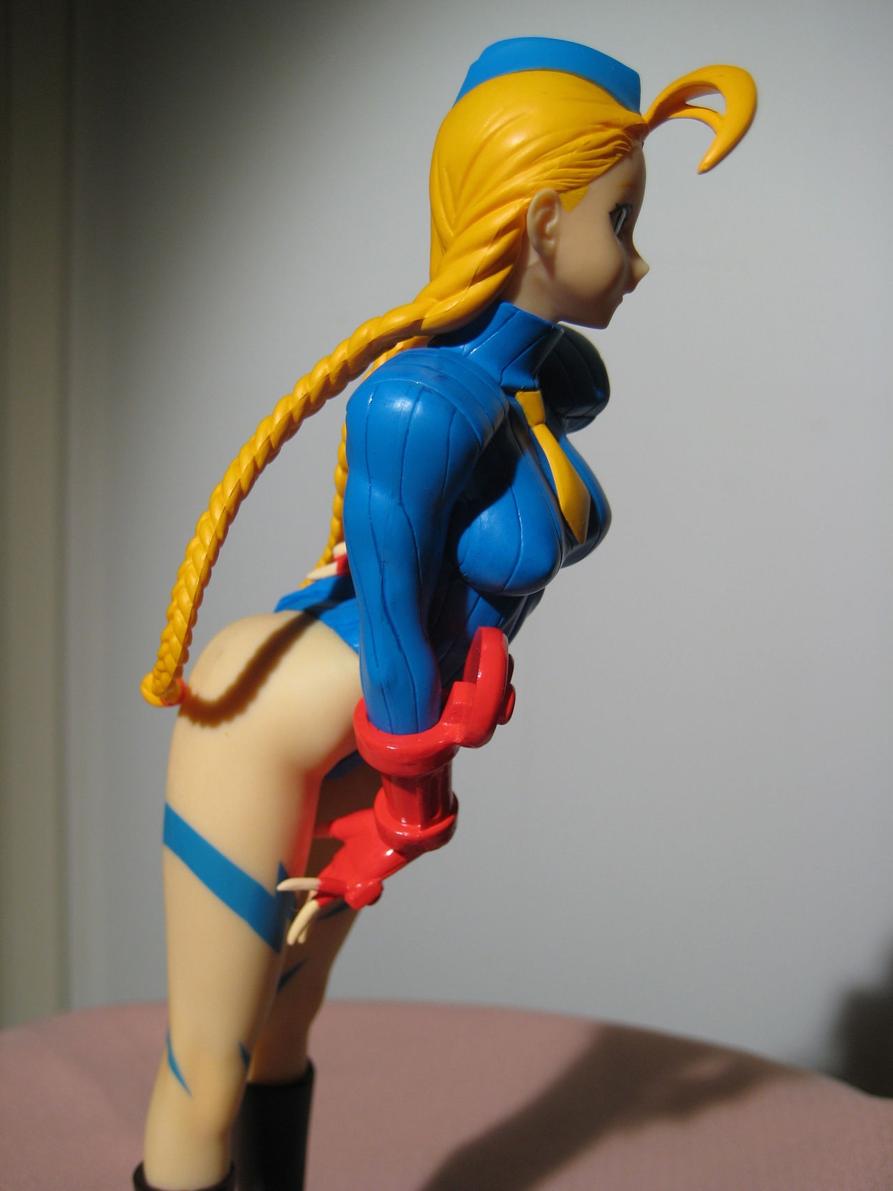 Ryomou Shimei & Cammy White Figurines 10