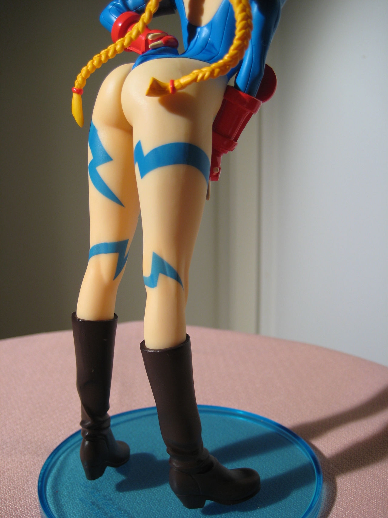 Ryomou Shimei & Cammy White Figurines 13