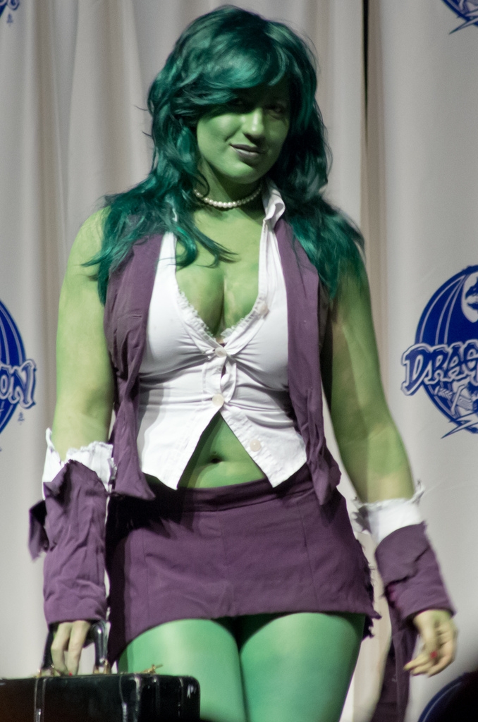 She-Hulk (cosplay) 28