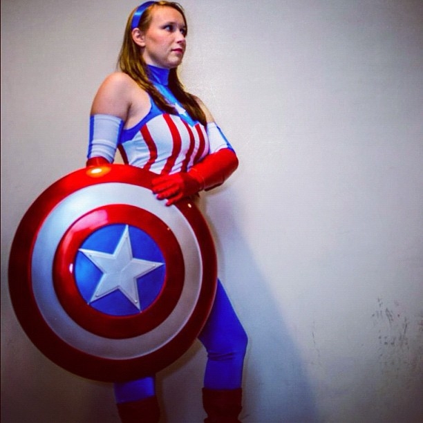 Captain America : female version (cosplay) 31