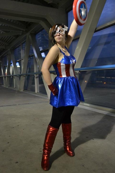 Captain America : female version (cosplay) 34