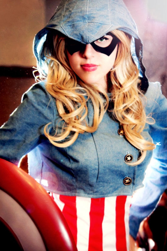 Captain America : female version (cosplay) 37