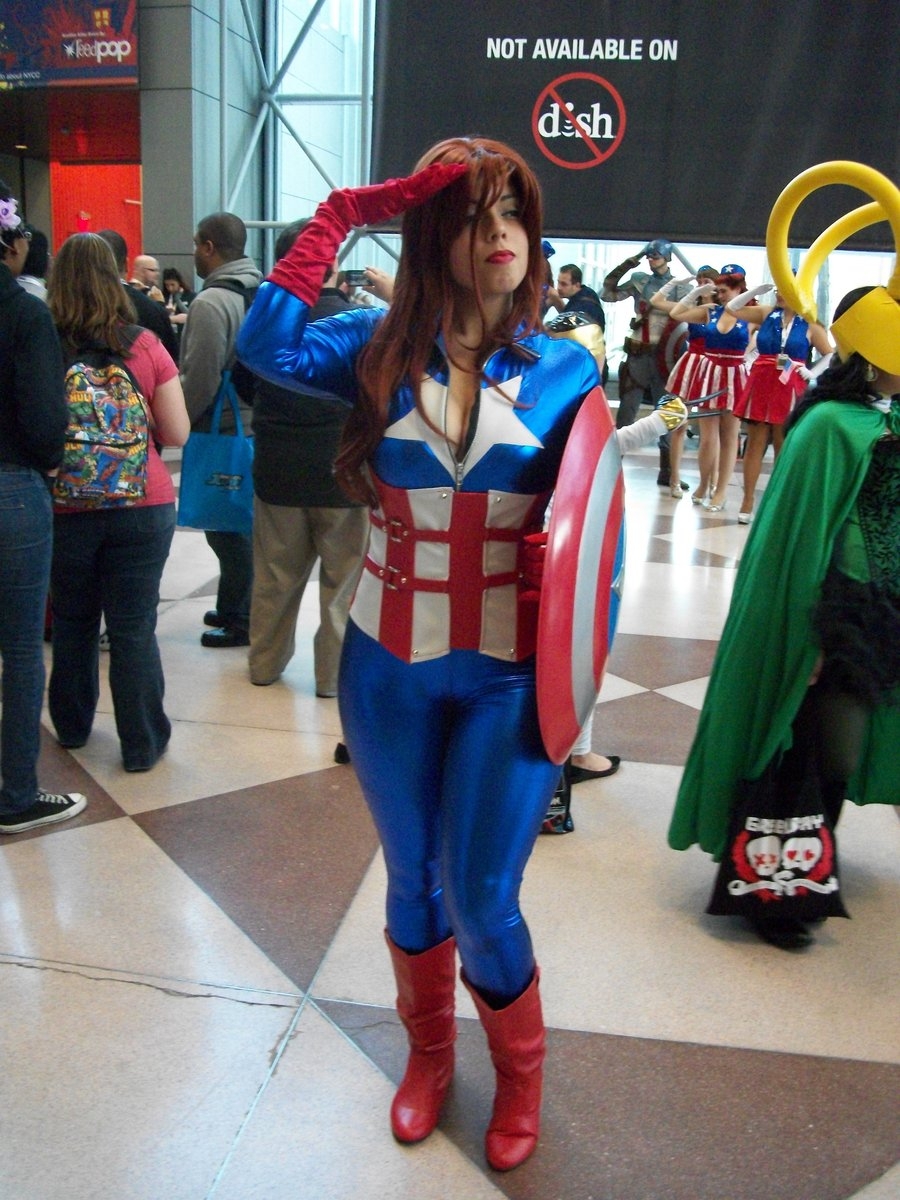 Captain America : female version (cosplay) 40