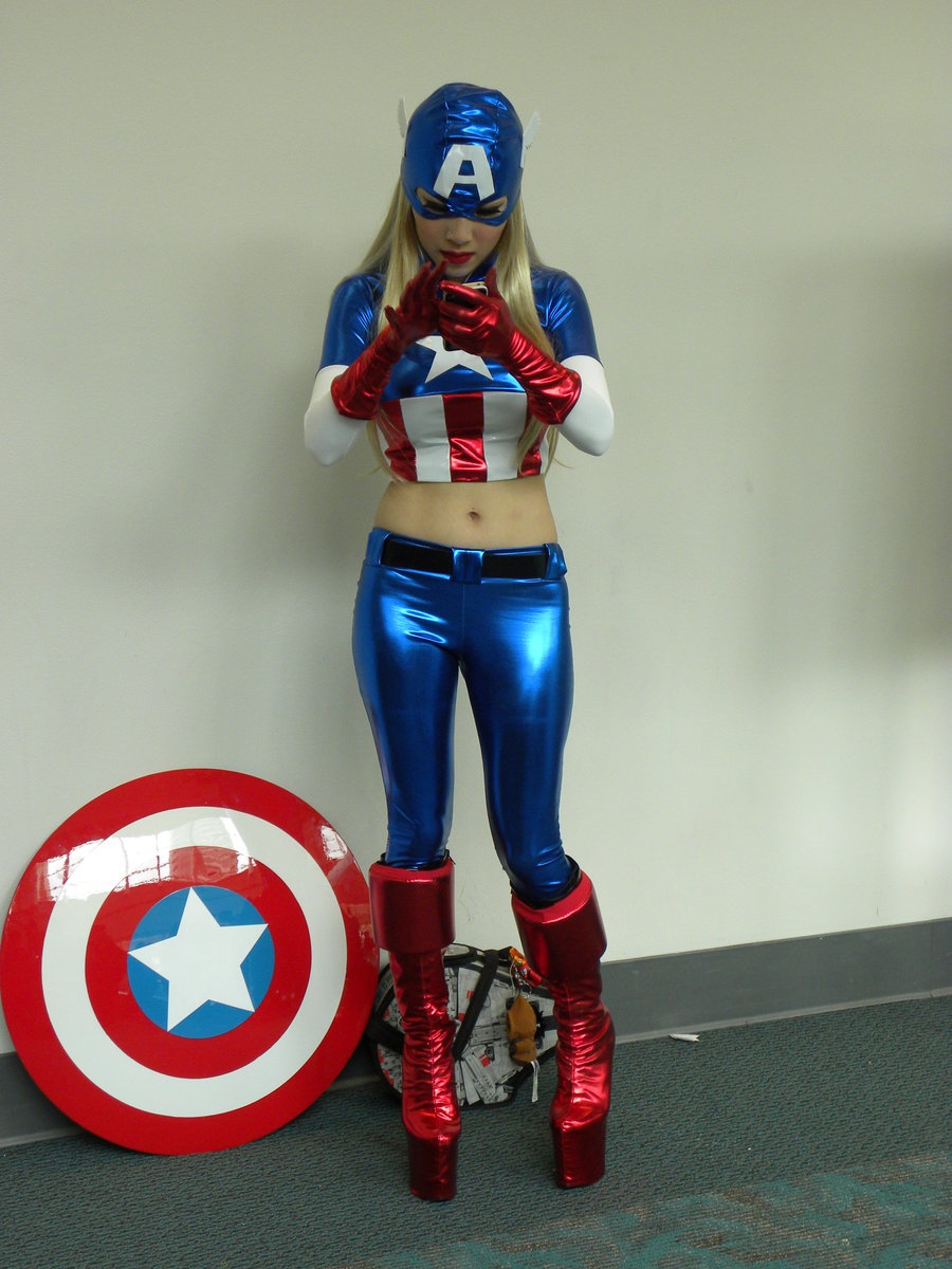 Captain America : female version (cosplay) 43