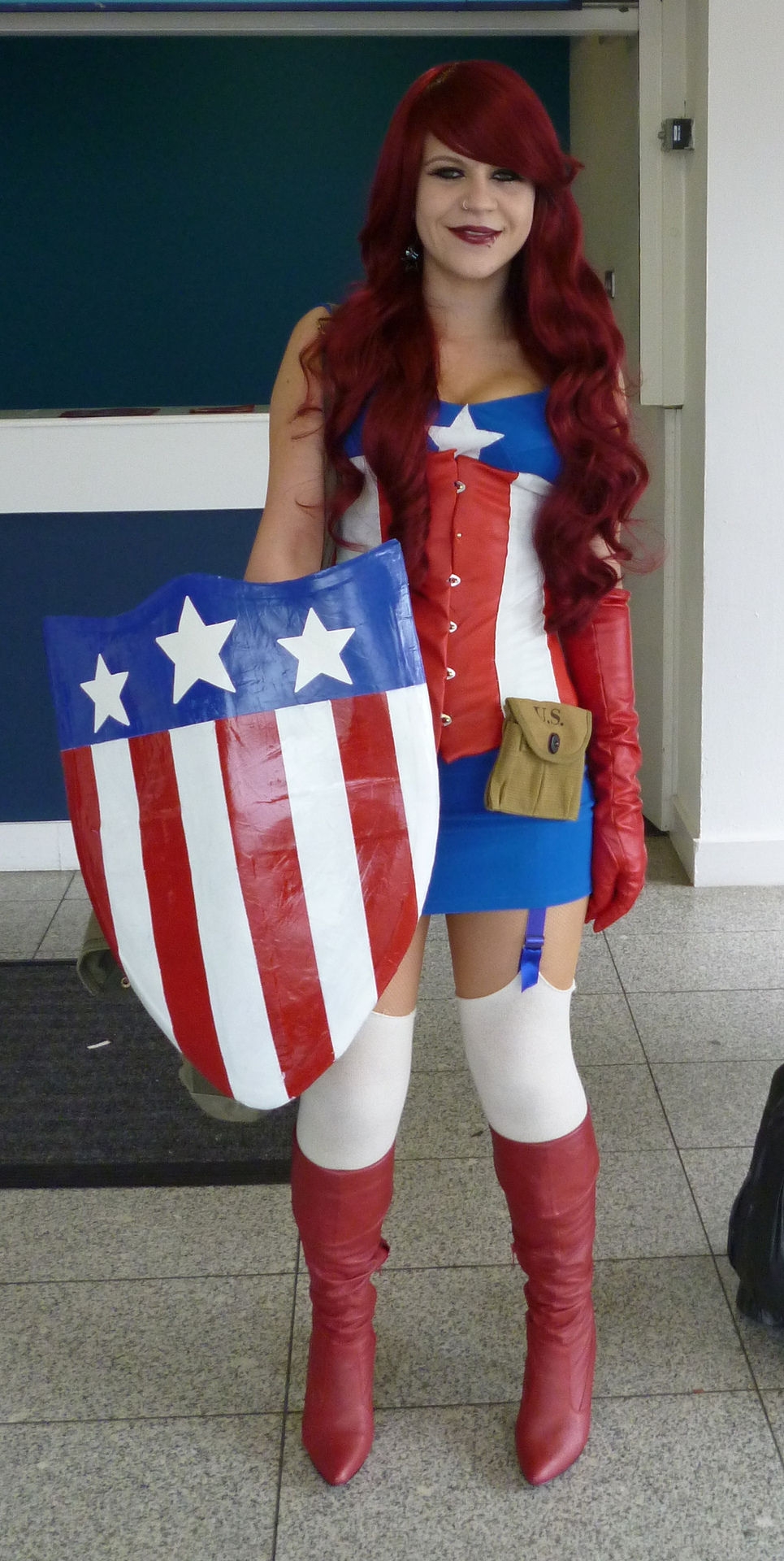 Captain America : female version (cosplay) 56