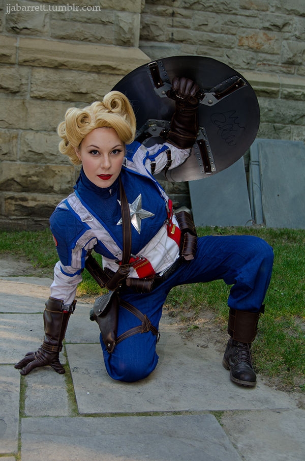 Captain America : female version (cosplay) 5