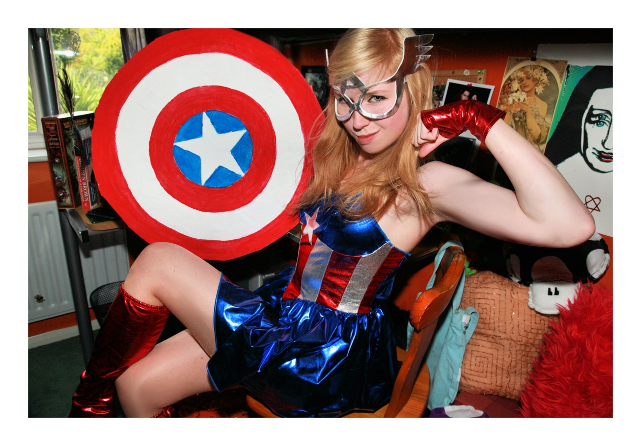 Captain America : female version (cosplay) 59