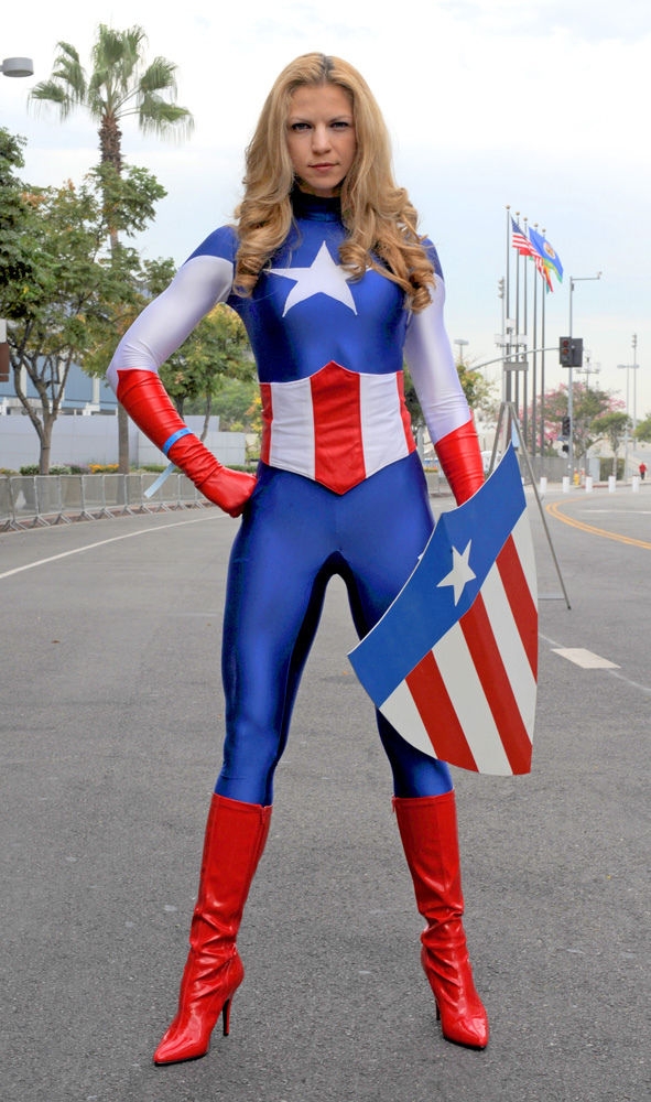 Captain America : female version (cosplay) 61