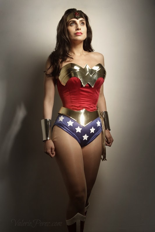 Essential Wonder Woman Cosplay 27