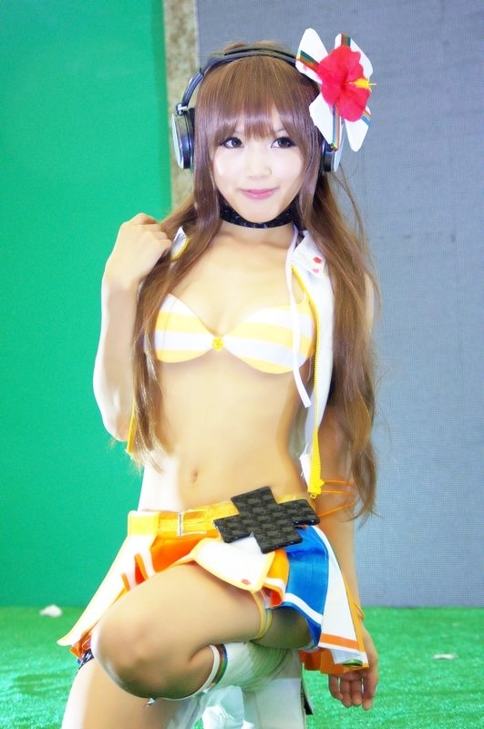 Iroha Umegiri (Beatmania IIDX 18 Resort Anthem) cosplay by Kipi! 101