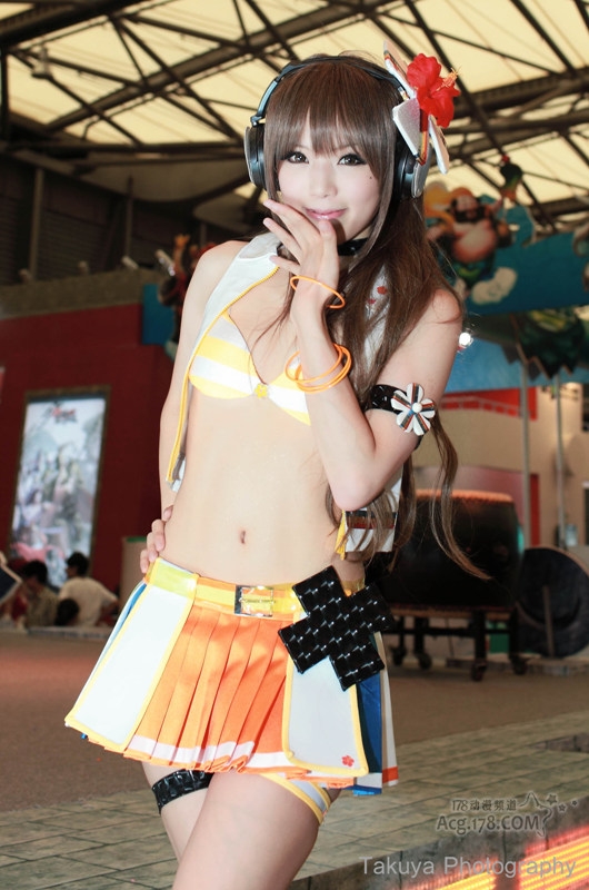Iroha Umegiri (Beatmania IIDX 18 Resort Anthem) cosplay by Kipi! 118