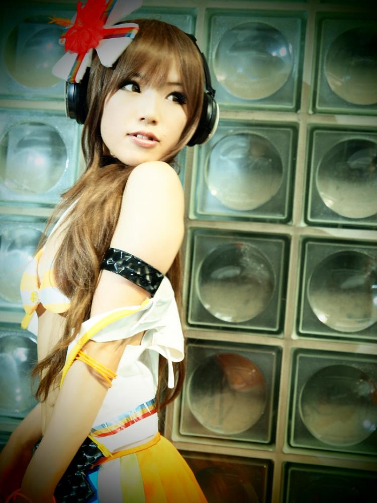 Iroha Umegiri (Beatmania IIDX 18 Resort Anthem) cosplay by Kipi! 11