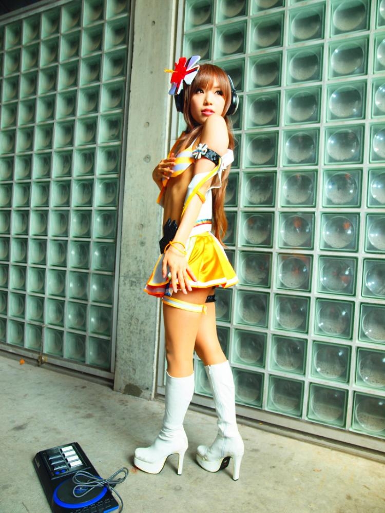 Iroha Umegiri (Beatmania IIDX 18 Resort Anthem) cosplay by Kipi! 13