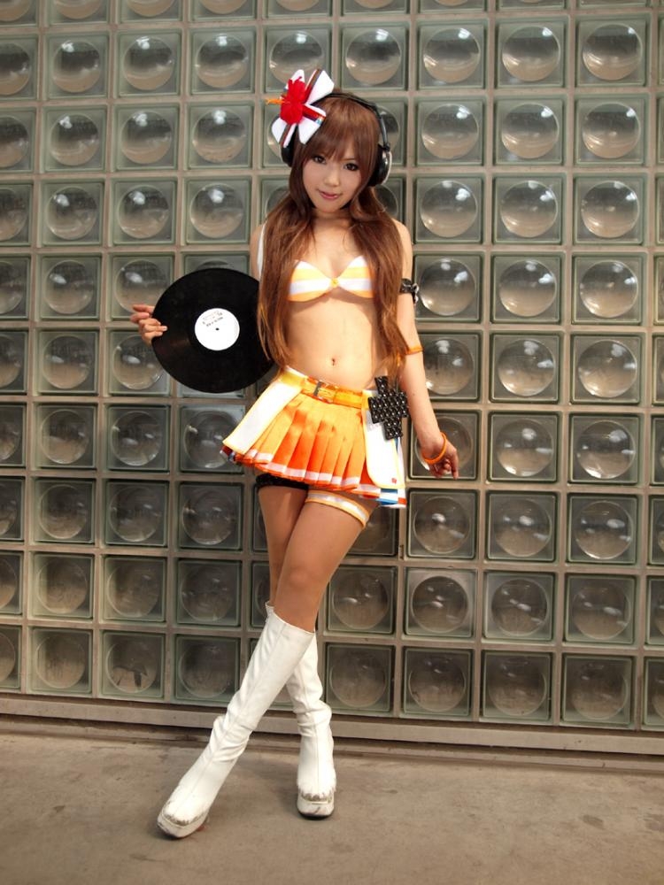 Iroha Umegiri (Beatmania IIDX 18 Resort Anthem) cosplay by Kipi! 16