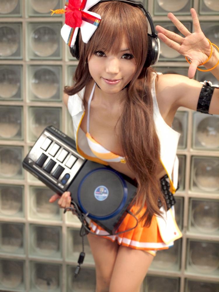 Iroha Umegiri (Beatmania IIDX 18 Resort Anthem) cosplay by Kipi! 22