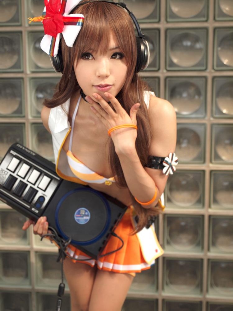 Iroha Umegiri (Beatmania IIDX 18 Resort Anthem) cosplay by Kipi! 25