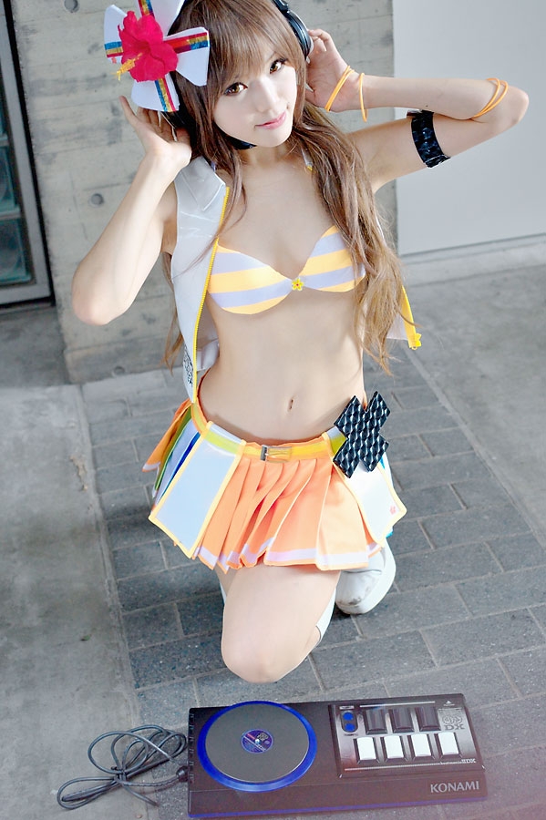 Iroha Umegiri (Beatmania IIDX 18 Resort Anthem) cosplay by Kipi! 27