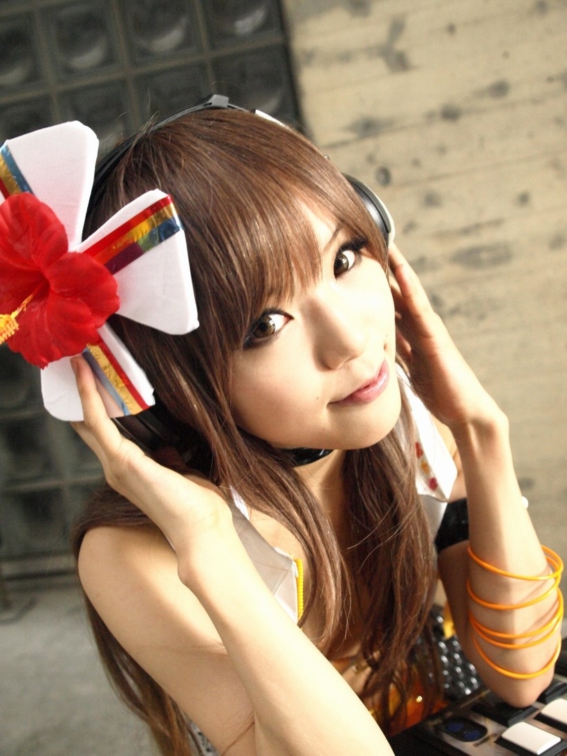 Iroha Umegiri (Beatmania IIDX 18 Resort Anthem) cosplay by Kipi! 34