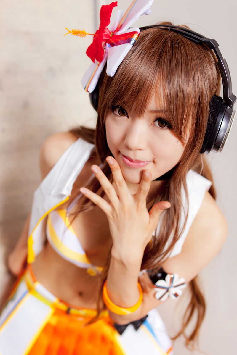 Iroha Umegiri (Beatmania IIDX 18 Resort Anthem) cosplay by Kipi! 39