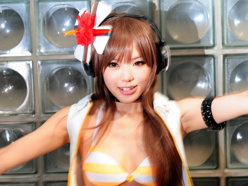 Iroha Umegiri (Beatmania IIDX 18 Resort Anthem) cosplay by Kipi! 43