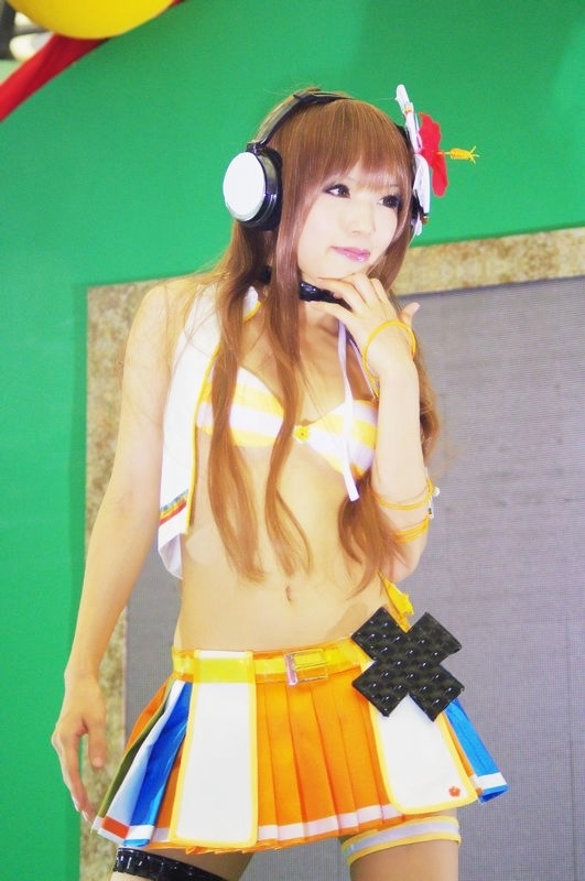 Iroha Umegiri (Beatmania IIDX 18 Resort Anthem) cosplay by Kipi! 70