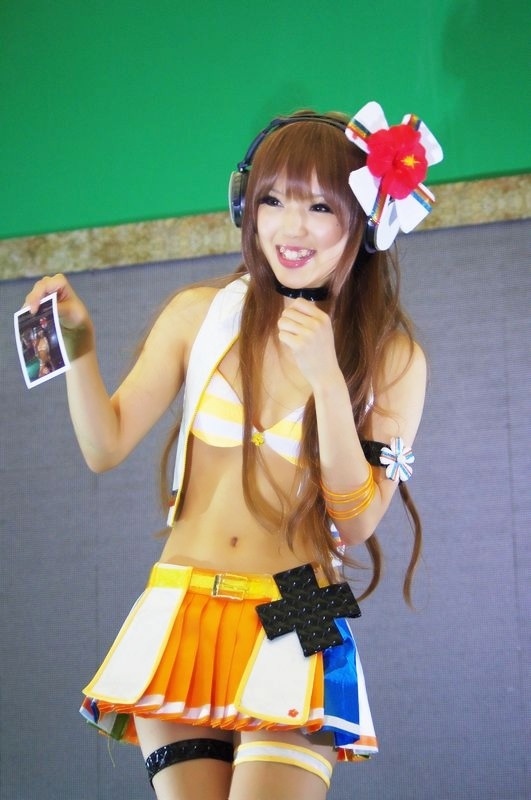 Iroha Umegiri (Beatmania IIDX 18 Resort Anthem) cosplay by Kipi! 85