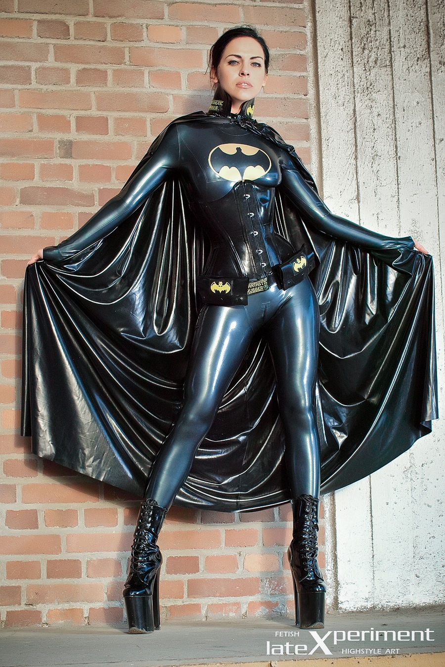 Cosplay Batgirl by Alexandra Corneille (DC) 6