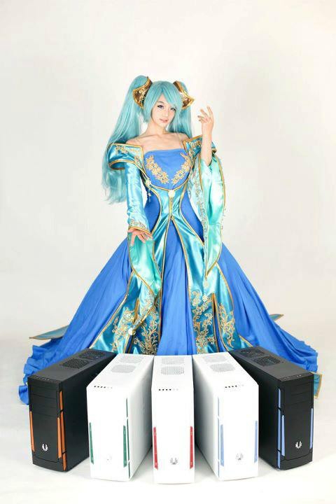 Best Sona Cosplay Collection UPDATE: 03/09/2004 2