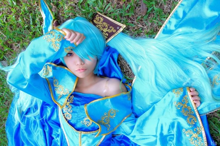 Best Sona Cosplay Collection UPDATE: 03/09/2004 30