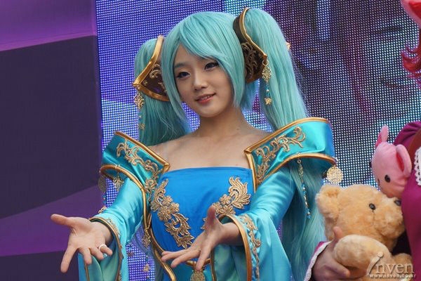 Best Sona Cosplay Collection UPDATE: 03/09/2004 49