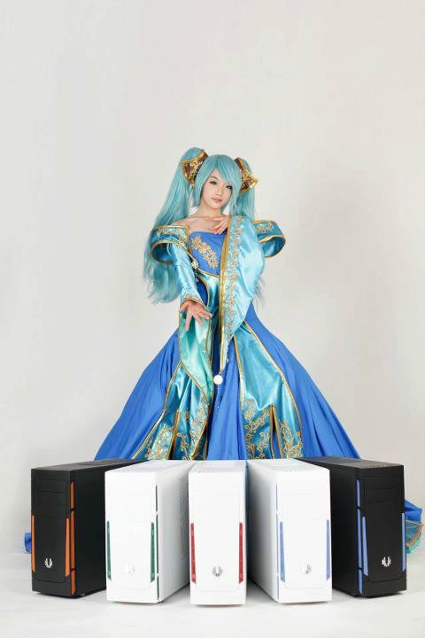 Best Sona Cosplay Collection UPDATE: 03/09/2004 66