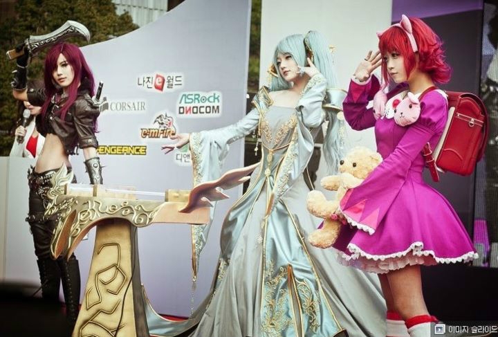 Best Sona Cosplay Collection UPDATE: 03/09/2004 67
