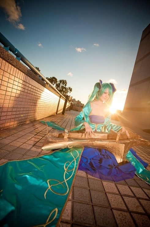 Best Sona Cosplay Collection UPDATE: 03/09/2004 6