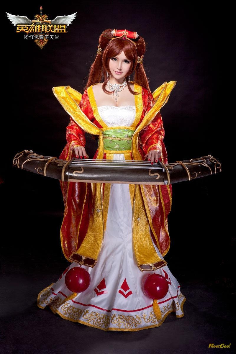 Best Sona Cosplay Collection UPDATE: 03/09/2004 76