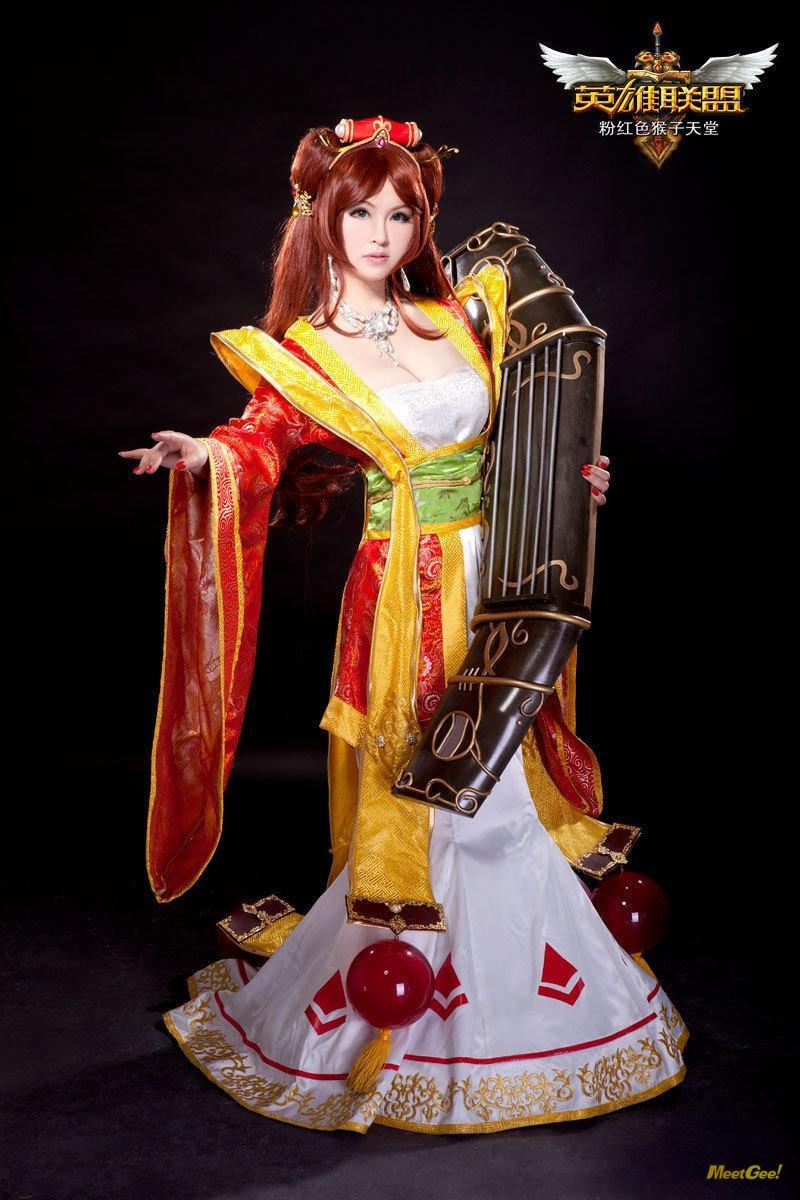 Best Sona Cosplay Collection UPDATE: 03/09/2004 86
