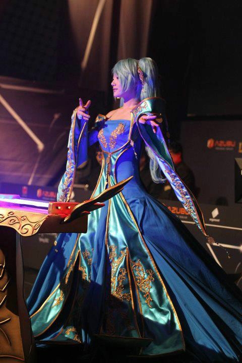 Best Sona Cosplay Collection UPDATE: 03/09/2004 98